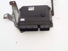 LEXUS IS220 07r KOMPUTER STERWONIK 89661-53701