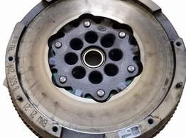 Kolo dwumasowe BMW X1 F48 sDrive 18 i B38A15A