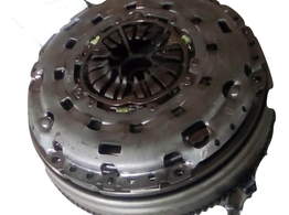 SPRZEGLO DWUMAS RANGE ROVER 2.2 BG91-6477-DB