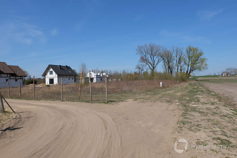 Działka budowlana 800m2, Płońsk ul. Szkolna. Media zdjęcie 1