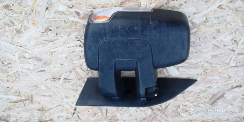 IVECO DAILY LUSTERKO PRAWE 2+5PIN EUROPA 14-18 zdjęcie 1