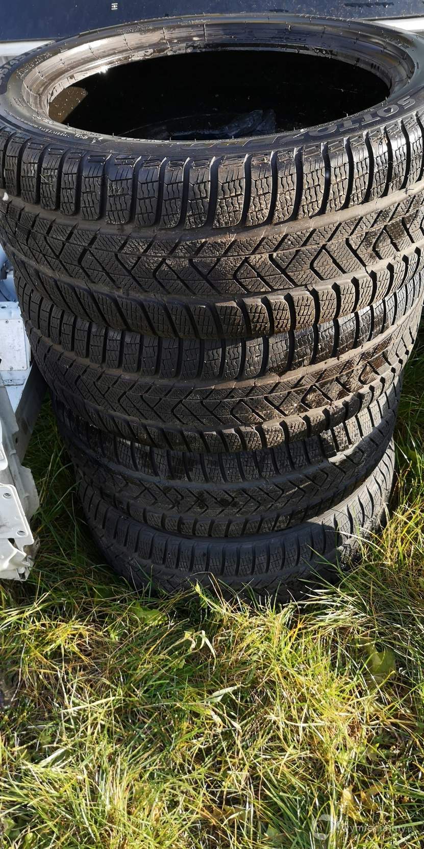 OPONY Pirelli Sottozero 3 17r Runflat 4x 245/45/19 zdjęcie 1