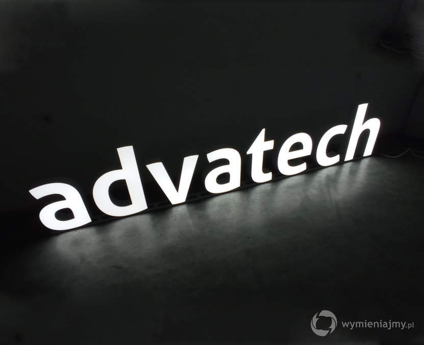 PRODUCENT kasetony reklamowe LED litery 3D Pylony Totemy Litery 3D Podświetlane Pylony Totemy Prod zdjęcie 1